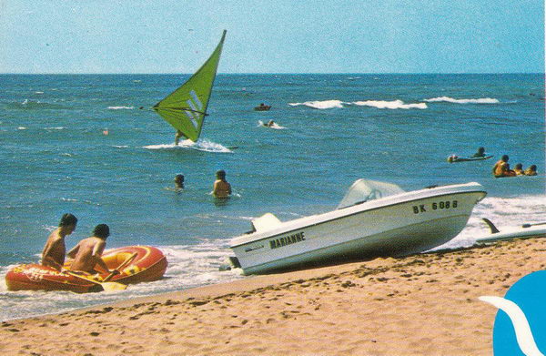 Postal de la playa de Gav&agrave; Mar frente el camping Albatros de Gav&agrave; Mar